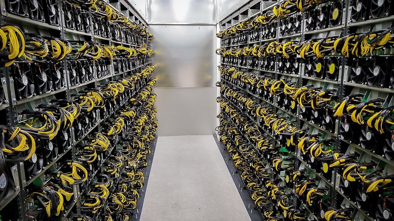 比特幣交易待確認怎麼查：記憶體池、替換和最終結算；主題示意配圖